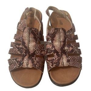 Clarks Collection Snakeskin Style Soft Cushion Shoes Size 11W